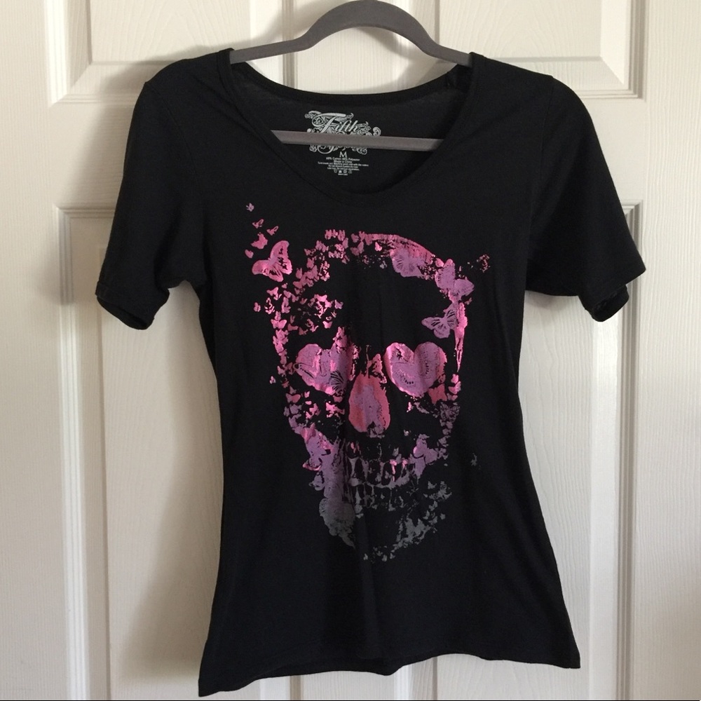 Fifth Sun black tee w/colorful skull head design